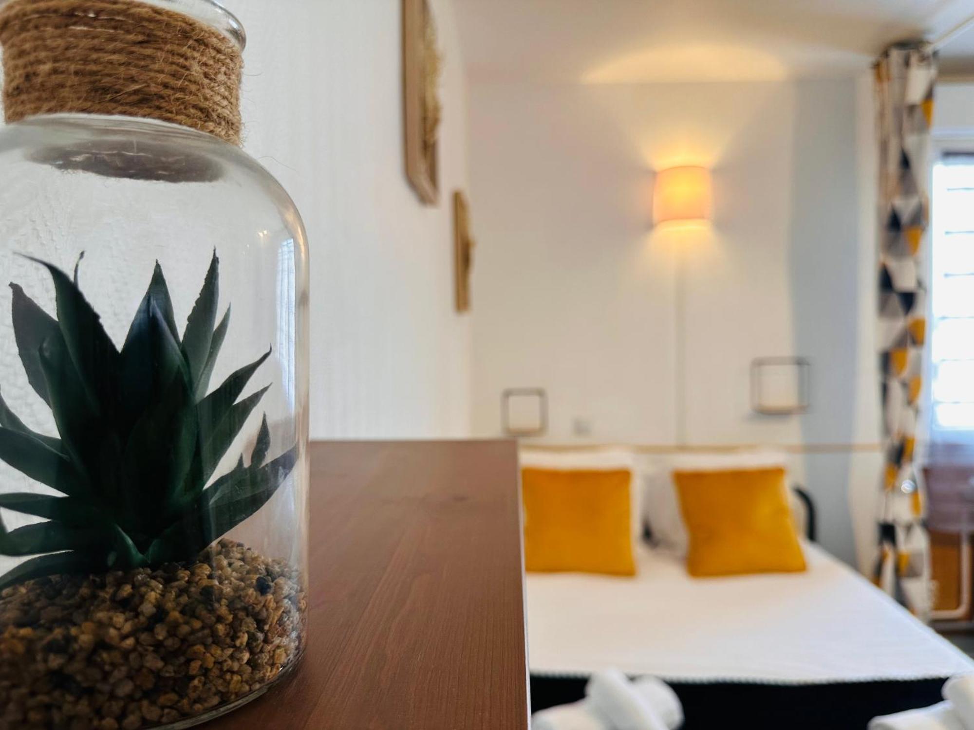 Orleans Centre Proche Gare - Appartement Fonctionnel Residence Calme Parking Prive Gratuit - Le Central Elegance Exterior photo